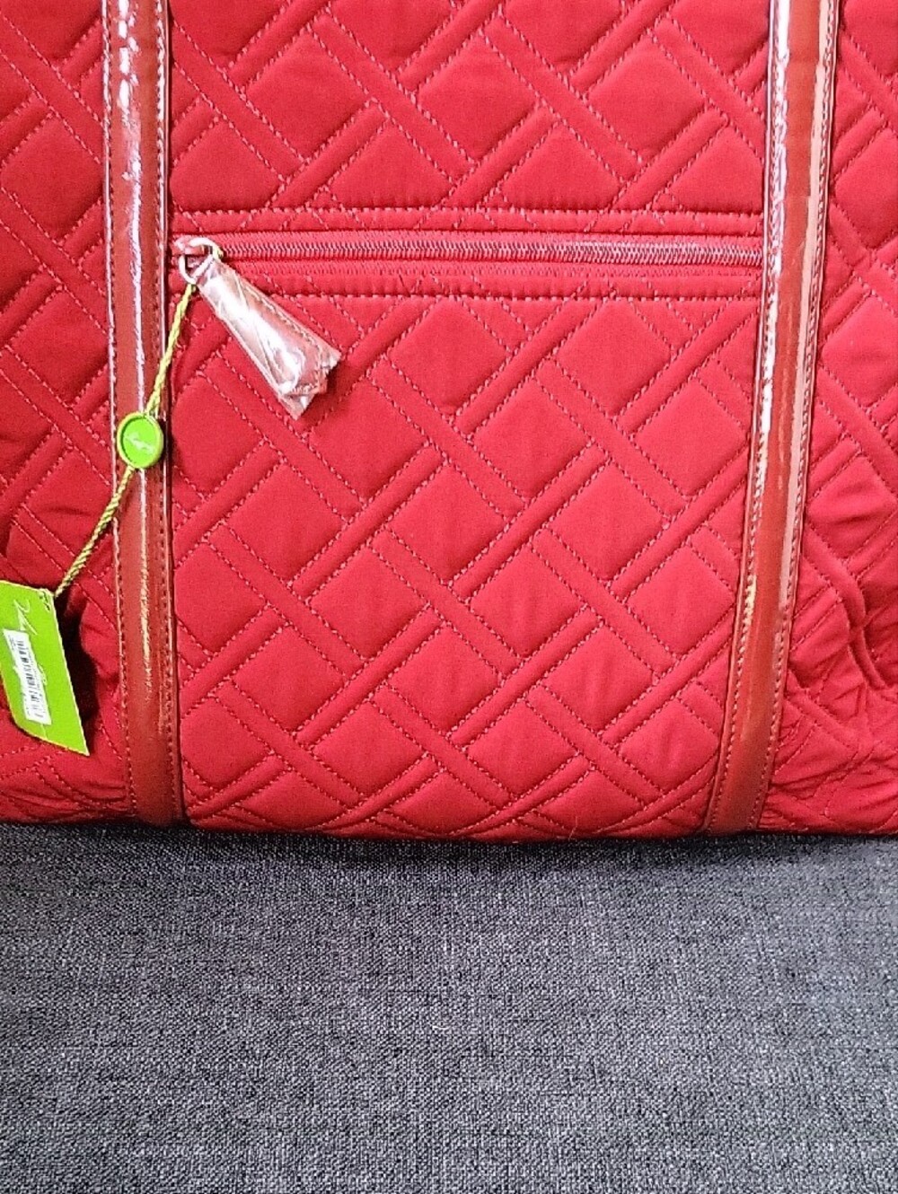 Vera Bradley Trimmed Vera Tote – Tango Red – NWT - Picture 6 of 16